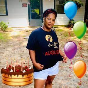 Meet your Posher, Malinda